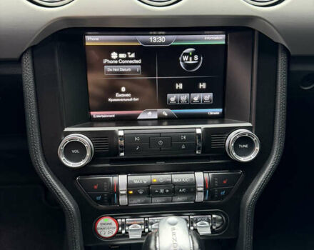 Черный Форд Мустанг, объемом двигателя 2.26 л и пробегом 180 тыс. км за 12000 $, фото 83 на Automoto.ua