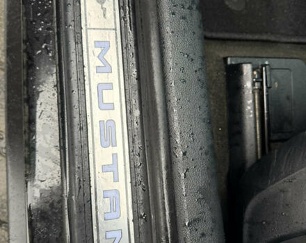 Черный Форд Мустанг, объемом двигателя 2.26 л и пробегом 180 тыс. км за 12000 $, фото 72 на Automoto.ua