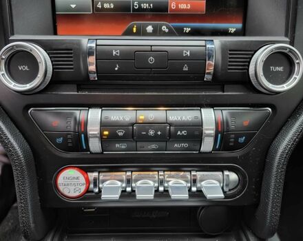 Чорний Форд Мустанг, об'ємом двигуна 5 л та пробігом 71 тис. км за 4400 $, фото 9 на Automoto.ua