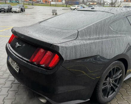 Черный Форд Мустанг, объемом двигателя 2.26 л и пробегом 180 тыс. км за 12000 $, фото 64 на Automoto.ua