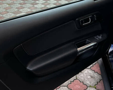Черный Форд Мустанг, объемом двигателя 3.7 л и пробегом 141 тыс. км за 15700 $, фото 12 на Automoto.ua