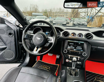 Черный Форд Мустанг, объемом двигателя 2.26 л и пробегом 131 тыс. км за 15300 $, фото 18 на Automoto.ua