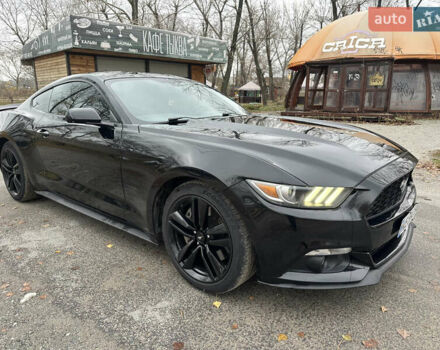 Черный Форд Мустанг, объемом двигателя 2.3 л и пробегом 140 тыс. км за 11777 $, фото 14 на Automoto.ua