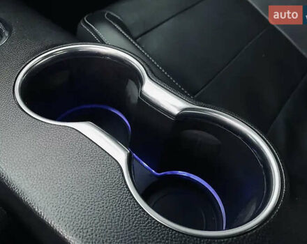 Черный Форд Мустанг, объемом двигателя 2.26 л и пробегом 180 тыс. км за 12000 $, фото 31 на Automoto.ua