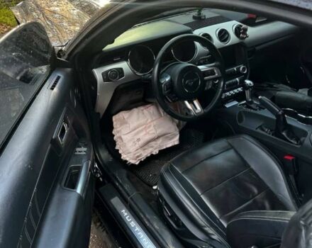 Черный Форд Мустанг, объемом двигателя 2.3 л и пробегом 150 тыс. км за 7499 $, фото 12 на Automoto.ua