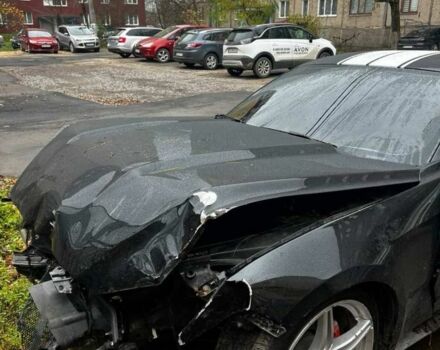 Черный Форд Мустанг, объемом двигателя 2.3 л и пробегом 150 тыс. км за 7499 $, фото 5 на Automoto.ua