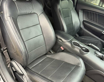 Черный Форд Мустанг, объемом двигателя 2.26 л и пробегом 180 тыс. км за 12000 $, фото 76 на Automoto.ua