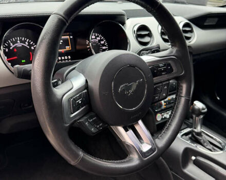 Черный Форд Мустанг, объемом двигателя 2.26 л и пробегом 180 тыс. км за 12000 $, фото 75 на Automoto.ua