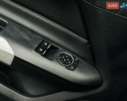 Черный Форд Мустанг, объемом двигателя 2.26 л и пробегом 131 тыс. км за 15300 $, фото 23 на Automoto.ua