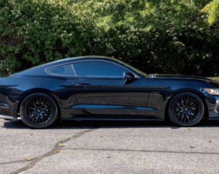 Чорний Форд Мустанг, об'ємом двигуна 5 л та пробігом 121 тис. км за 4500 $, фото 7 на Automoto.ua