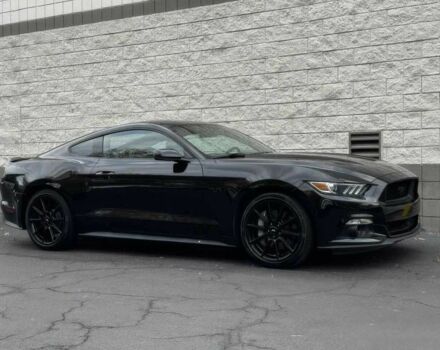 Черный Форд Мустанг, объемом двигателя 5 л и пробегом 72 тыс. км за 6100 $, фото 2 на Automoto.ua