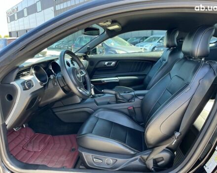 Чорний Форд Мустанг, об'ємом двигуна 2.3 л та пробігом 126 тис. км за 15690 $, фото 9 на Automoto.ua