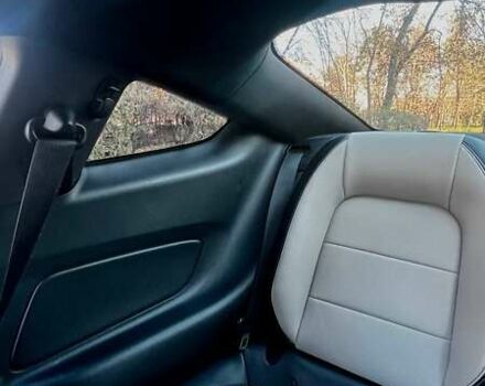 Чорний Форд Мустанг, об'ємом двигуна 2.26 л та пробігом 135 тис. км за 15650 $, фото 10 на Automoto.ua