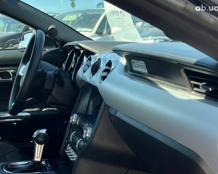 Чорний Форд Мустанг, об'ємом двигуна 2.3 л та пробігом 126 тис. км за 15690 $, фото 17 на Automoto.ua