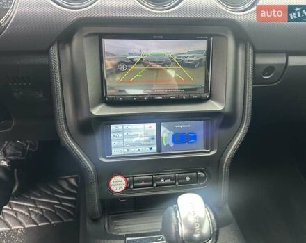 Черный Форд Мустанг, объемом двигателя 5.16 л и пробегом 124 тыс. км за 31500 $, фото 20 на Automoto.ua