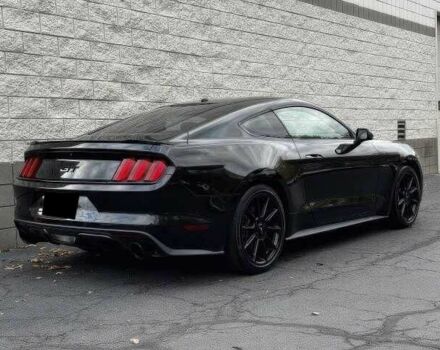 Черный Форд Мустанг, объемом двигателя 5 л и пробегом 98 тыс. км за 11000 $, фото 8 на Automoto.ua