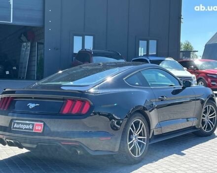 Чорний Форд Мустанг, об'ємом двигуна 2.3 л та пробігом 126 тис. км за 15690 $, фото 4 на Automoto.ua