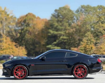 Черный Форд Мустанг, объемом двигателя 5 л и пробегом 71 тыс. км за 7500 $, фото 3 на Automoto.ua