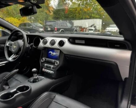 Черный Форд Мустанг, объемом двигателя 5 л и пробегом 72 тыс. км за 6100 $, фото 12 на Automoto.ua