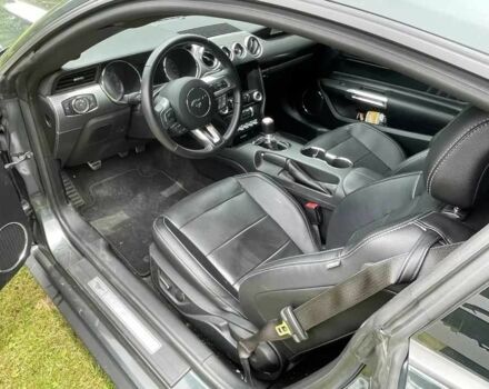 Чорний Форд Мустанг, об'ємом двигуна 5 л та пробігом 26 тис. км за 10600 $, фото 5 на Automoto.ua