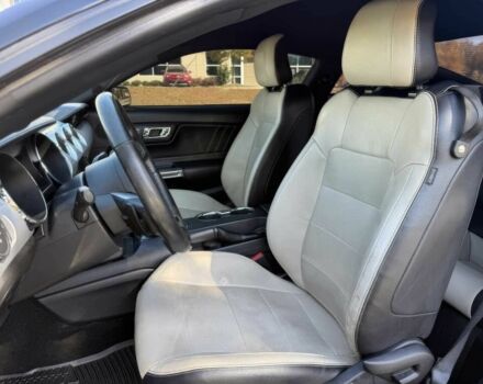 Черный Форд Мустанг, объемом двигателя 5 л и пробегом 71 тыс. км за 7500 $, фото 12 на Automoto.ua