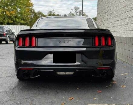 Черный Форд Мустанг, объемом двигателя 5 л и пробегом 98 тыс. км за 11000 $, фото 7 на Automoto.ua