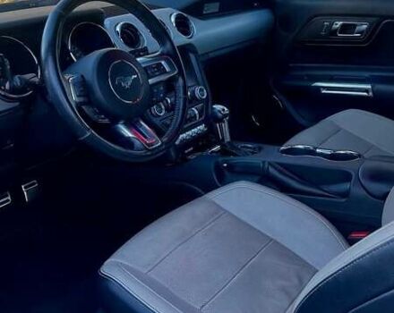 Чорний Форд Мустанг, об'ємом двигуна 2.26 л та пробігом 135 тис. км за 15650 $, фото 6 на Automoto.ua