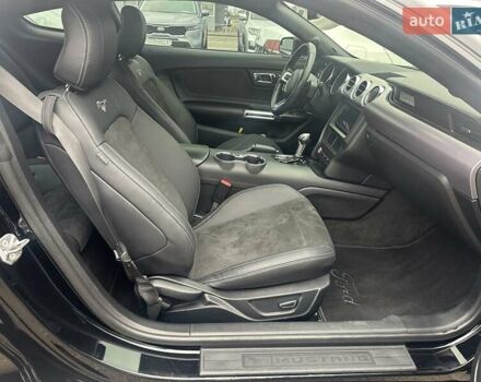 Черный Форд Мустанг, объемом двигателя 5.16 л и пробегом 124 тыс. км за 31500 $, фото 23 на Automoto.ua