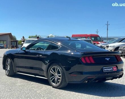 Чорний Форд Мустанг, об'ємом двигуна 2.3 л та пробігом 126 тис. км за 15690 $, фото 6 на Automoto.ua