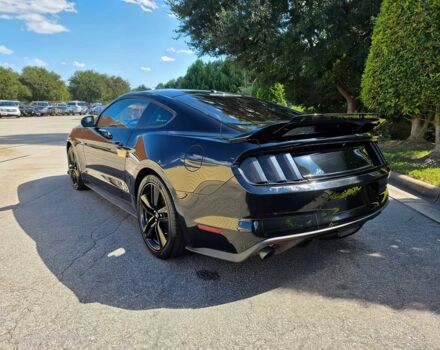 Чорний Форд Мустанг, об'ємом двигуна 2.3 л та пробігом 61 тис. км за 8900 $, фото 5 на Automoto.ua