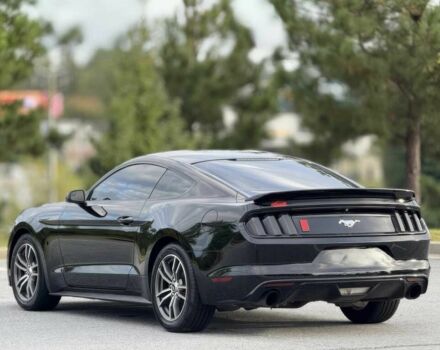 Чорний Форд Мустанг, об'ємом двигуна 2.3 л та пробігом 67 тис. км за 4900 $, фото 4 на Automoto.ua