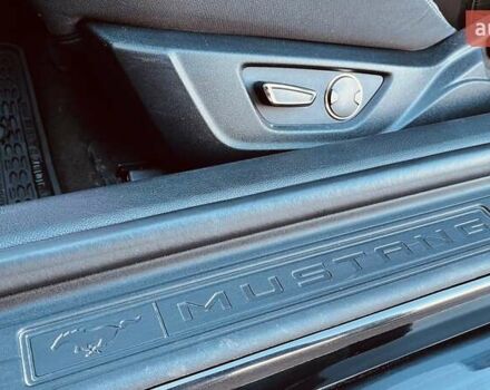 Чорний Форд Мустанг, об'ємом двигуна 2.26 л та пробігом 71 тис. км за 18500 $, фото 30 на Automoto.ua