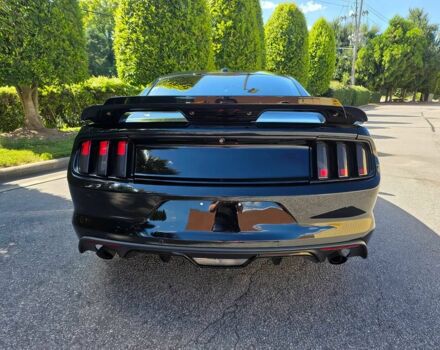 Чорний Форд Мустанг, об'ємом двигуна 2.3 л та пробігом 61 тис. км за 8900 $, фото 4 на Automoto.ua