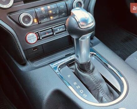 Чорний Форд Мустанг, об'ємом двигуна 2.26 л та пробігом 71 тис. км за 18500 $, фото 29 на Automoto.ua