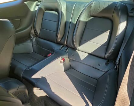 Чорний Форд Мустанг, об'ємом двигуна 2.3 л та пробігом 61 тис. км за 8900 $, фото 13 на Automoto.ua