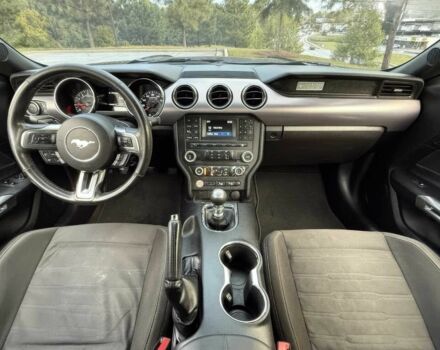 Чорний Форд Мустанг, об'ємом двигуна 2.3 л та пробігом 67 тис. км за 4900 $, фото 7 на Automoto.ua