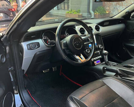 Форд Мустанг 2017 в Чернигове на Automoto.ua Черный Форд Мустанг, объемом двигателя 4.95 л и пробегом 113 тыс. км за 26800 $, фото 33 на Automoto.ua