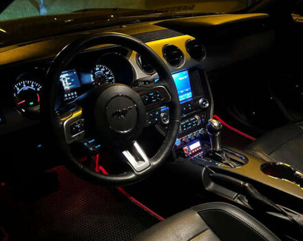 Форд Мустанг 2017 в Чернигове на Automoto.ua Черный Форд Мустанг, объемом двигателя 4.95 л и пробегом 113 тыс. км за 26800 $, фото 12 на Automoto.ua