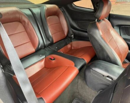 Черный Форд Мустанг, объемом двигателя 2.3 л и пробегом 63 тыс. км за 12300 $, фото 11 на Automoto.ua