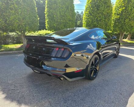 Чорний Форд Мустанг, об'ємом двигуна 2.3 л та пробігом 61 тис. км за 8900 $, фото 3 на Automoto.ua