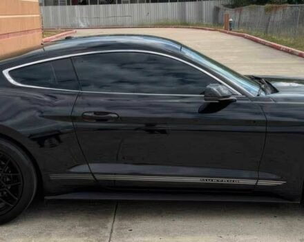 Черный Форд Мустанг, объемом двигателя 2.3 л и пробегом 63 тыс. км за 12300 $, фото 7 на Automoto.ua