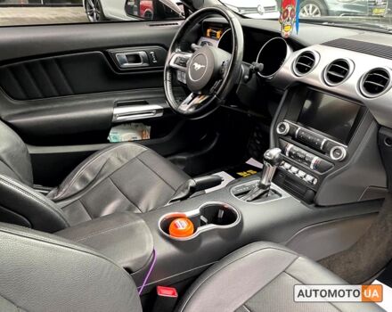 Черный Форд Мустанг, объемом двигателя 2.3 л и пробегом 70 тыс. км за 19500 $, фото 8 на Automoto.ua