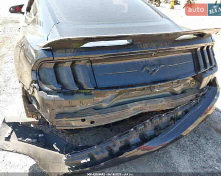 Черный Форд Мустанг, объемом двигателя 2.3 л и пробегом 120 тыс. км за 5300 $, фото 4 на Automoto.ua