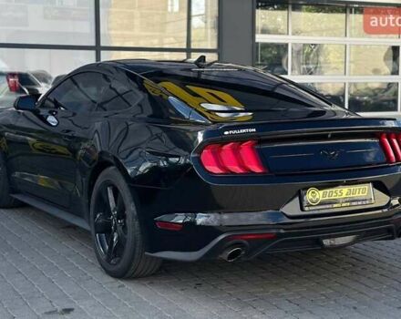 Черный Форд Мустанг, объемом двигателя 2.26 л и пробегом 65 тыс. км за 24800 $, фото 4 на Automoto.ua