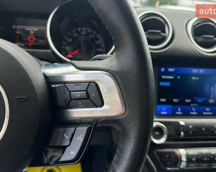 Черный Форд Мустанг, объемом двигателя 2.26 л и пробегом 65 тыс. км за 24800 $, фото 13 на Automoto.ua