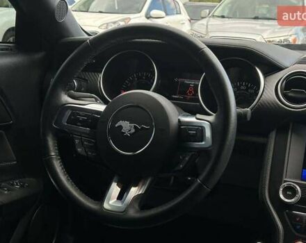 Черный Форд Мустанг, объемом двигателя 2.26 л и пробегом 65 тыс. км за 24800 $, фото 15 на Automoto.ua