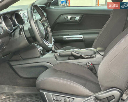 Черный Форд Мустанг, объемом двигателя 2.3 л и пробегом 22 тыс. км за 28990 $, фото 11 на Automoto.ua