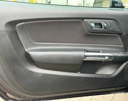 Черный Форд Мустанг, объемом двигателя 2.3 л и пробегом 22 тыс. км за 28940 $, фото 12 на Automoto.ua