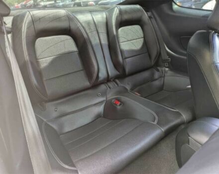 Черный Форд Мустанг, объемом двигателя 5 л и пробегом 22 тыс. км за 14000 $, фото 9 на Automoto.ua