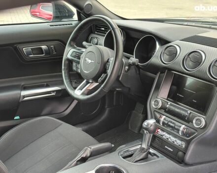 Черный Форд Мустанг, объемом двигателя 2.3 л и пробегом 22 тыс. км за 28940 $, фото 27 на Automoto.ua